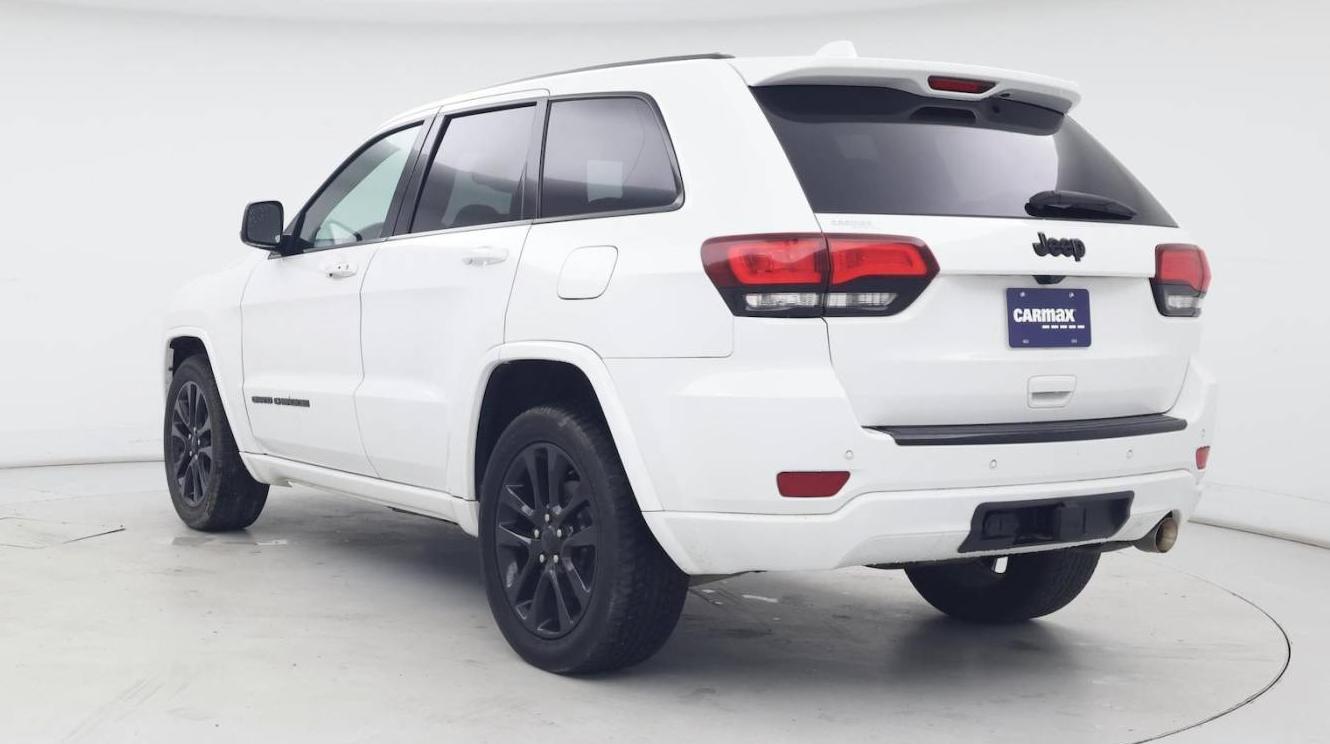 JEEP GRAND CHEROKEE 2017 1C4RJEAG1HC952528 image